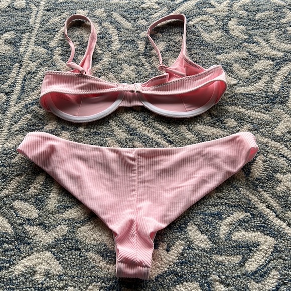 Frankies Bikinis 2 Piece Bathing Suit - Picture 4 of 4